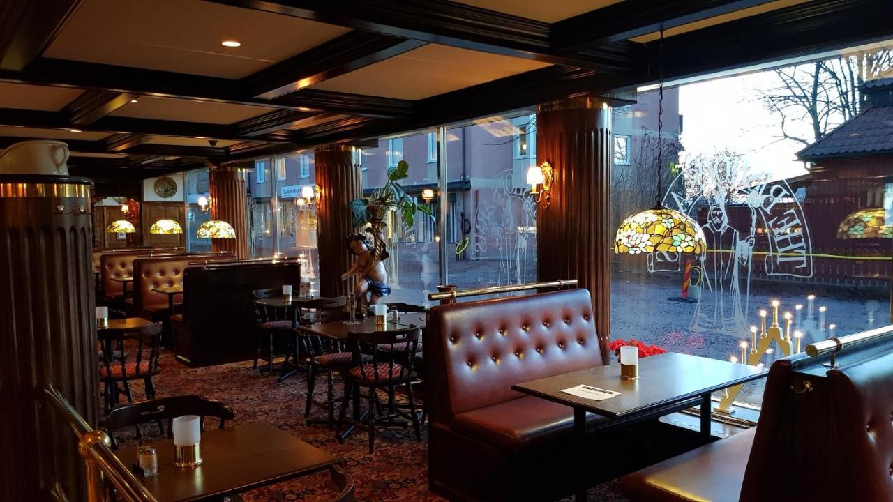 Hotel Bishops Arms Мора Экстерьер фото