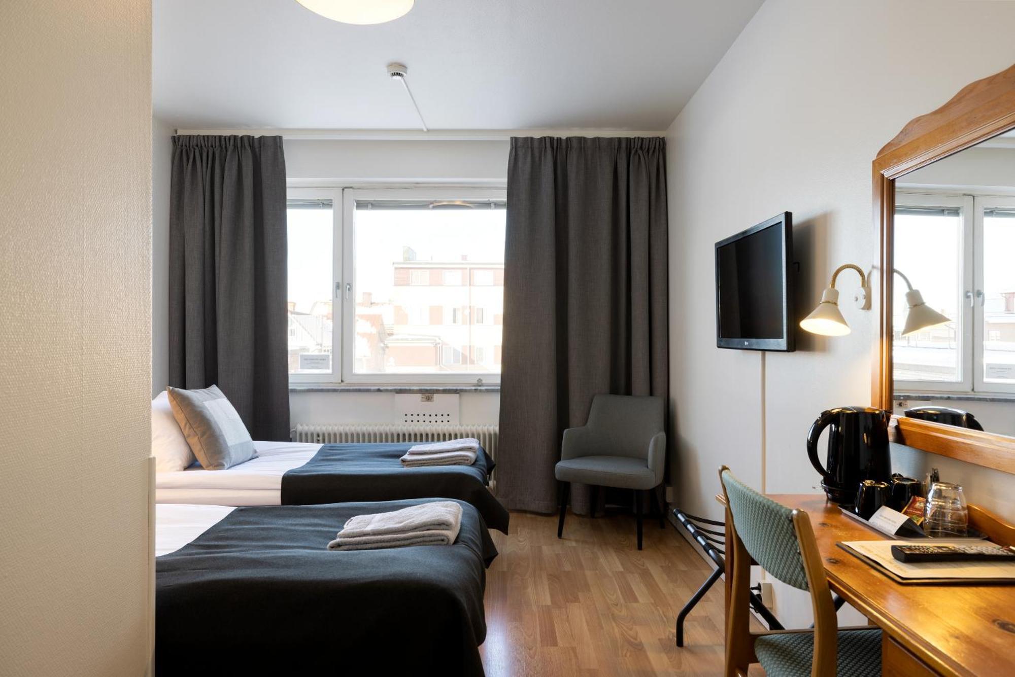 Hotel Bishops Arms Мора Номер фото